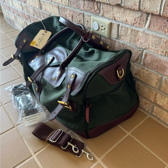 NWT JW Hulme Leather and Canvas Duffle Bag - Picture 2 of 7